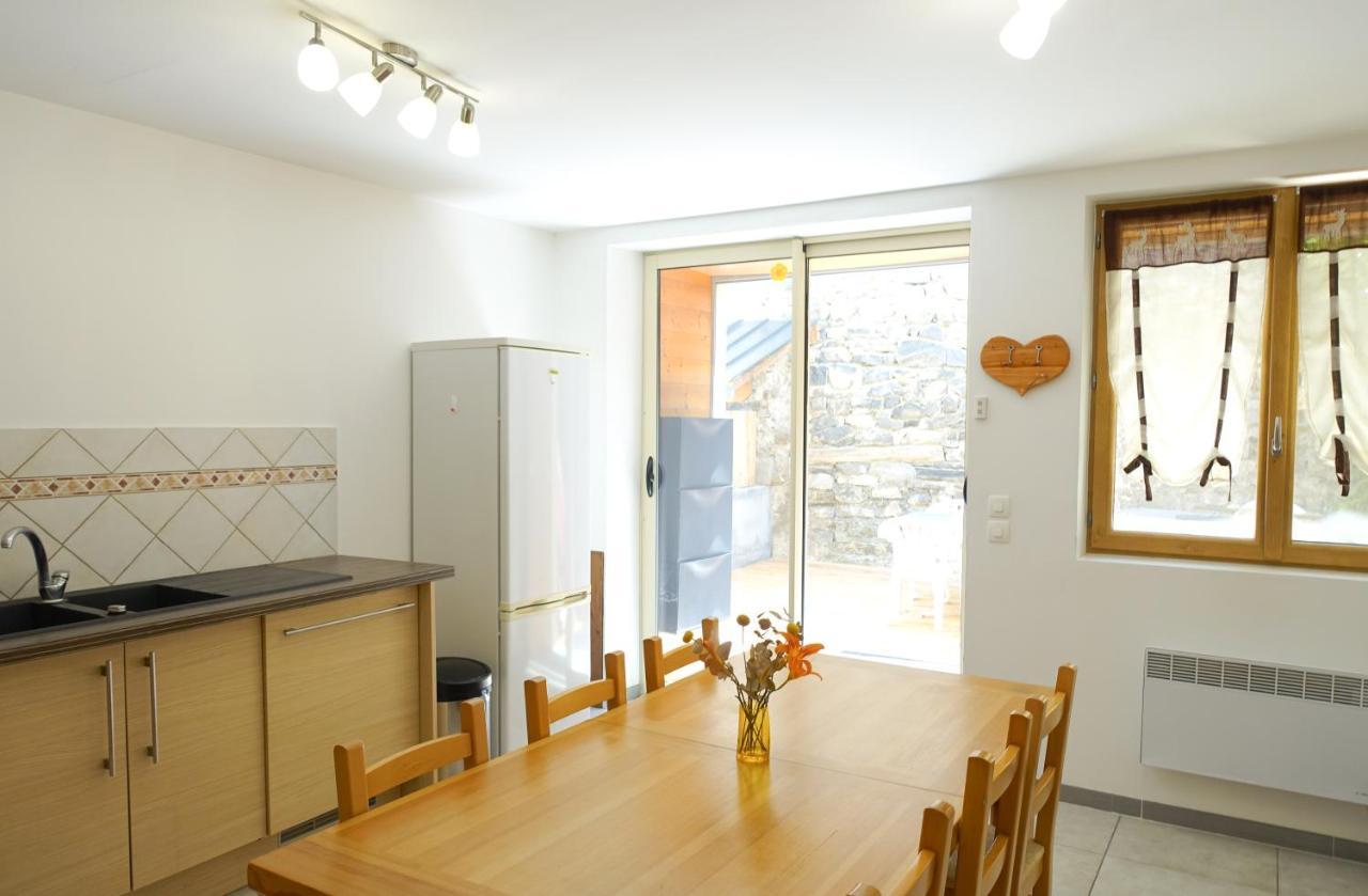 Appartement Spacieux Avec Terrasse Saint-Andre-d'Embrun Экстерьер фото